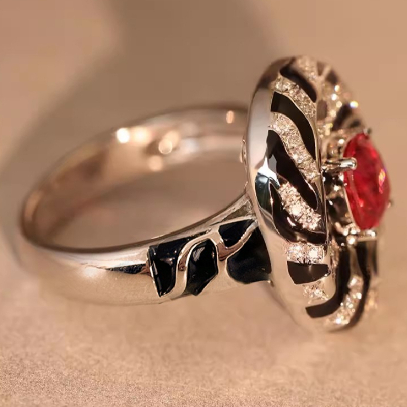 Vintage High-End Red Synthetic Zirconia Oval Ring